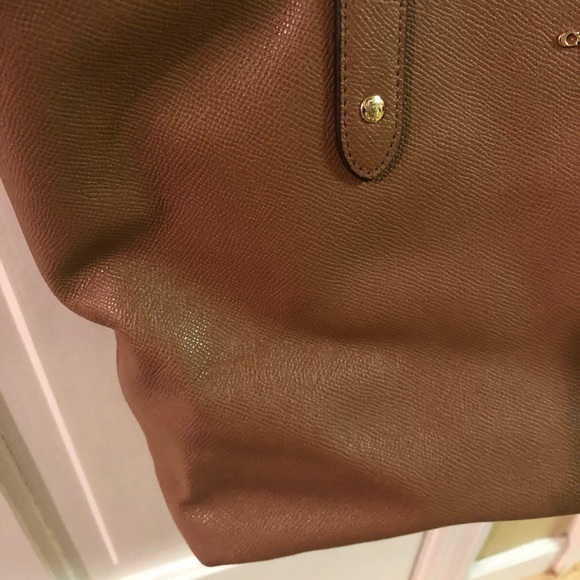 Coach City Zip Tote - Picture 2 of 8